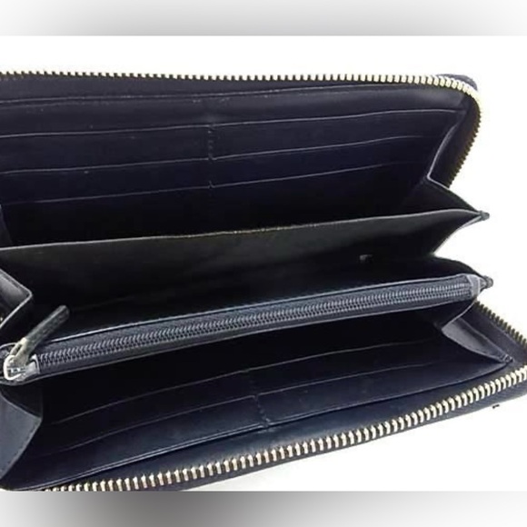 Gucci Navy Blue Zippered Wallet - 100% Authentic - Picture 3 of 6